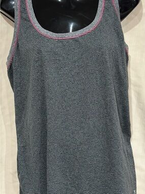 Women's Striped Scoop Neck Workout Tank Top - Black & Gray with Pink Trim